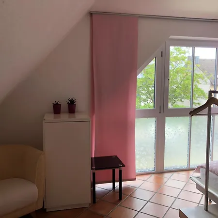 Apartment Modernes 4-zimmer Haus, Nahe Messe Duesseldorf *